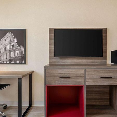 Ramada By Wyndham Allentown Bethlehem Екстериор снимка
