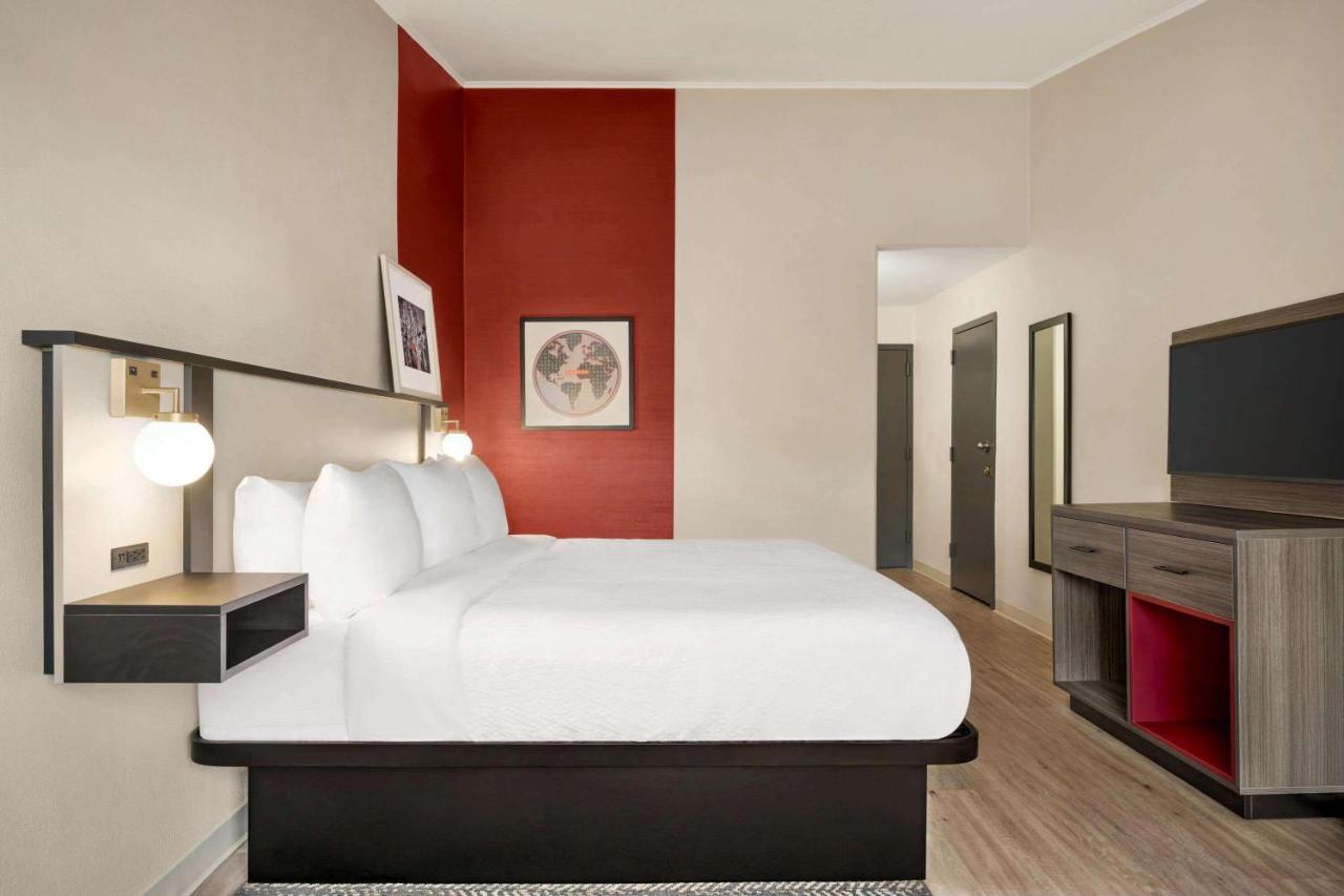 Ramada By Wyndham Allentown Bethlehem Екстериор снимка