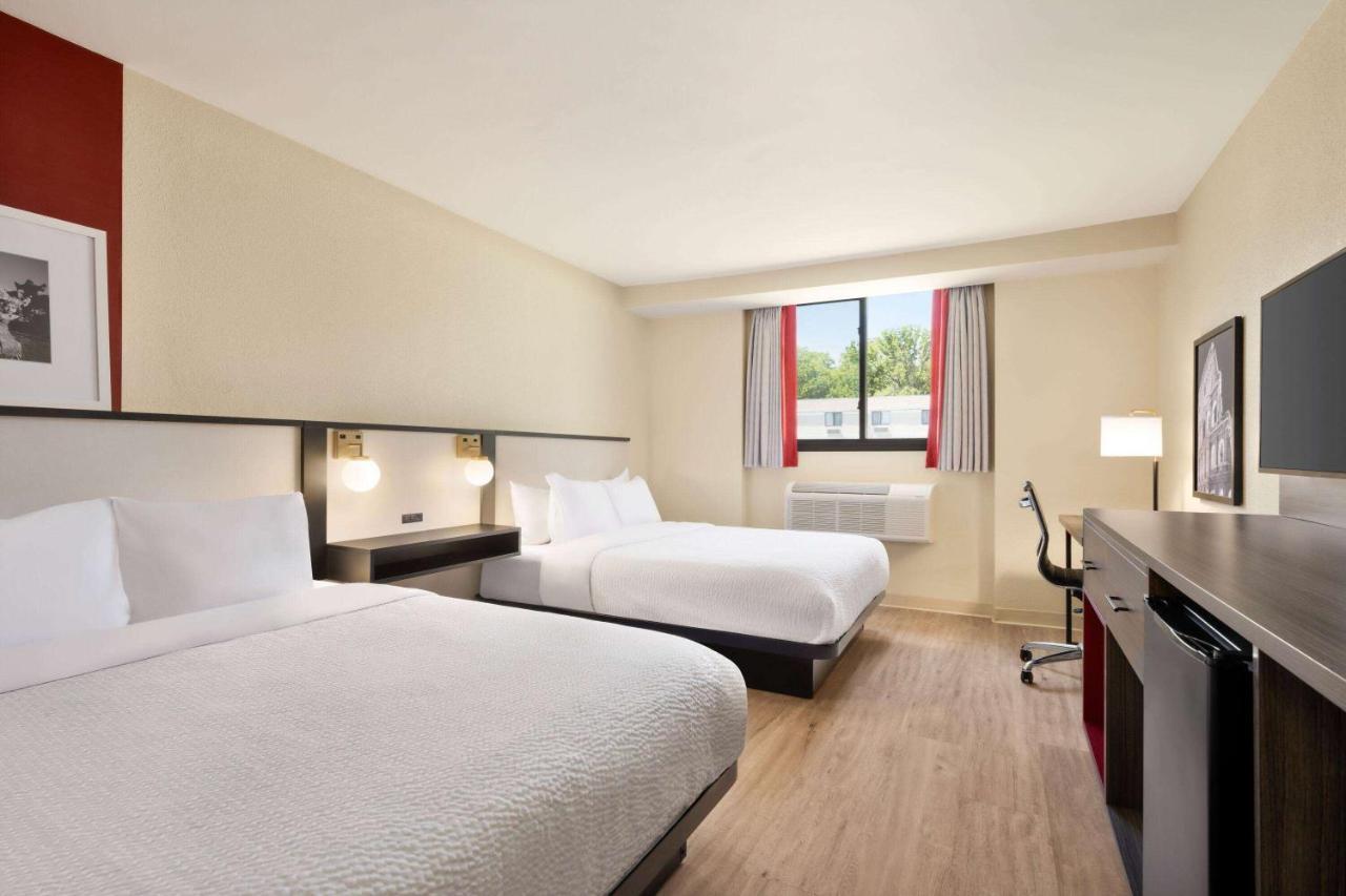 Ramada By Wyndham Allentown Bethlehem Екстериор снимка
